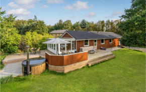 3 Bedroom Lovely Home In Havndal